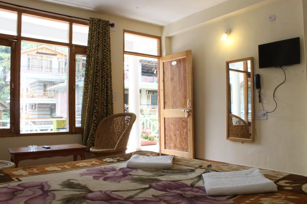 Om-Shanti Villa Manali (Himachal Pradesh) Ngoại thất bức ảnh
