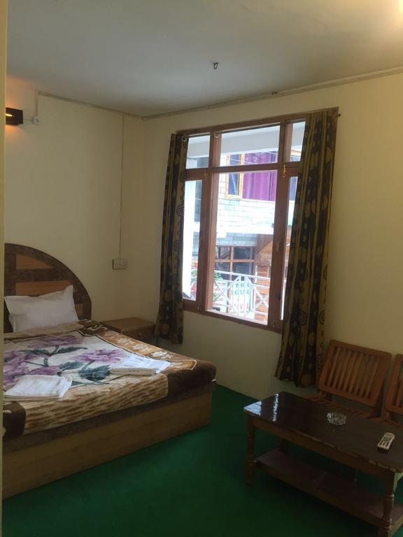 Om-Shanti Villa Manali (Himachal Pradesh) Ngoại thất bức ảnh