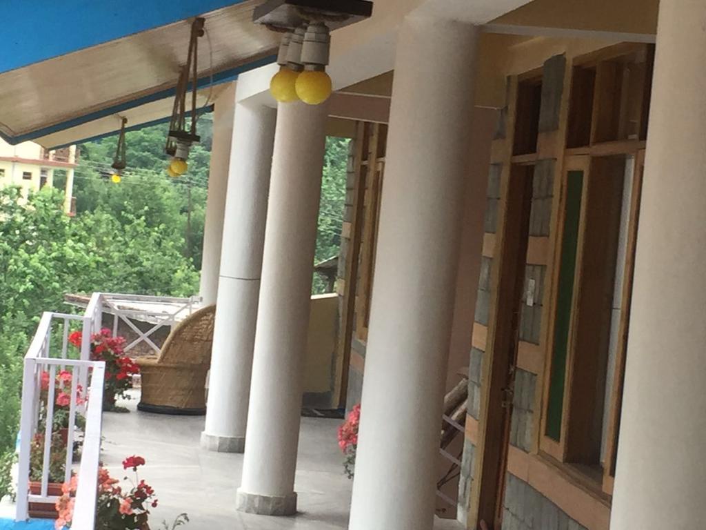 Om-Shanti Villa Manali (Himachal Pradesh) Ngoại thất bức ảnh