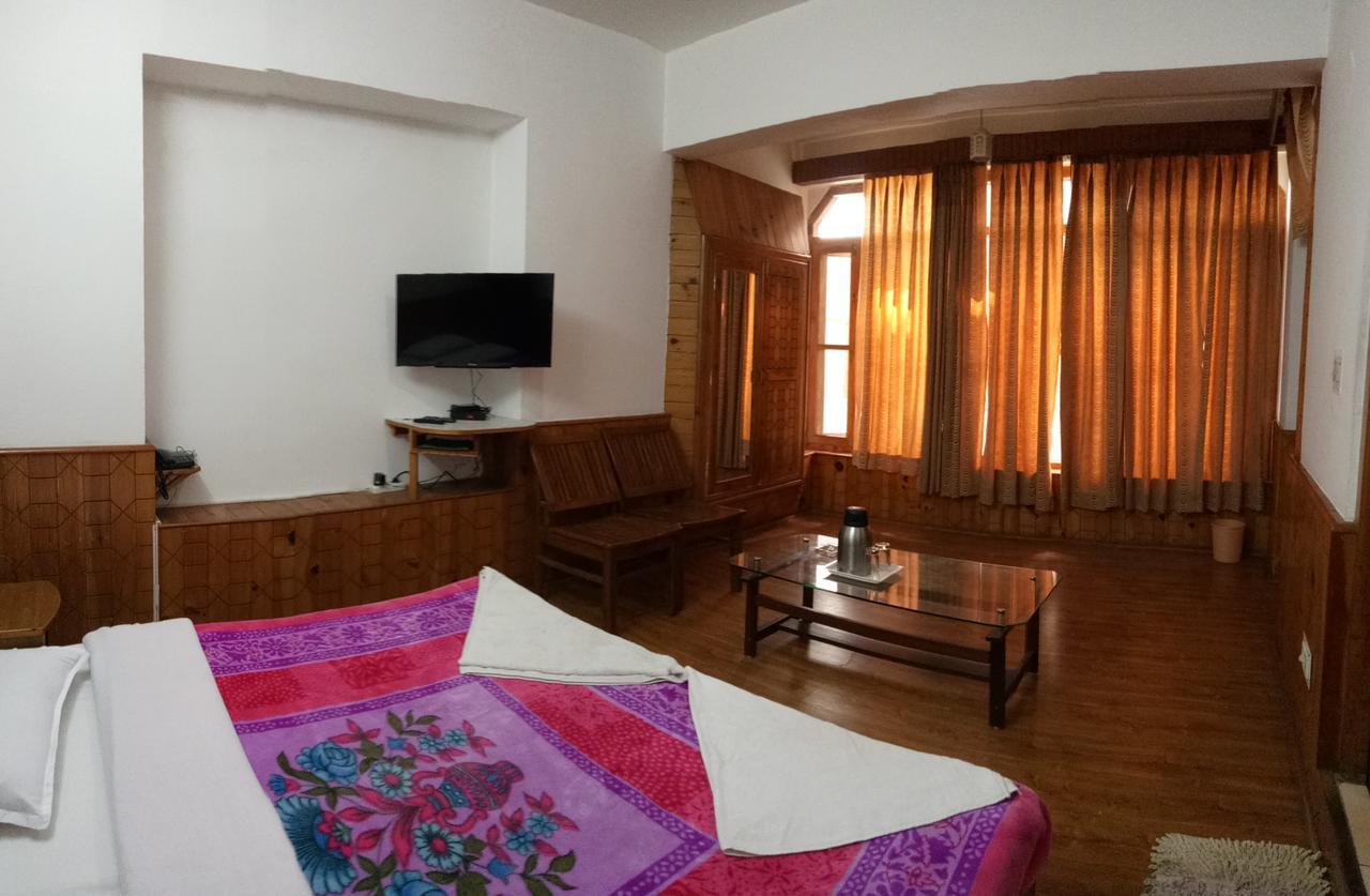 Om-Shanti Villa Manali (Himachal Pradesh) Ngoại thất bức ảnh